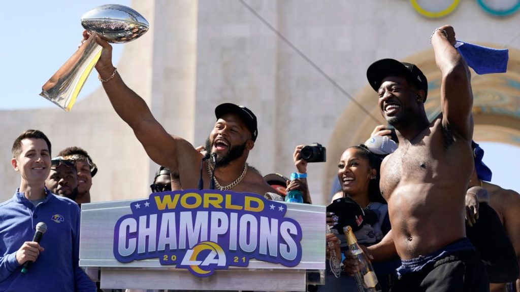 Los Angeles Rams DT Aaron Donald hints at a comeback during the Super Bowl parade