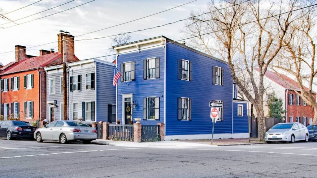 Take a look at the best 162-year-old vacation rental in the US