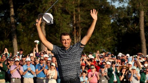 Schaeffler celebrates in the 18th Green after winning the 2022 Masters Championship.