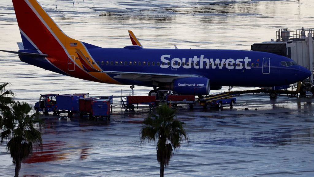 Airlines canceled hundreds of flights this weekend as storms swept through Florida