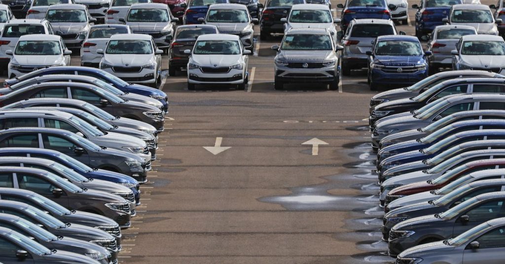 Russia's auto industry boom is set to come to a halt due to Ukraine sanctions