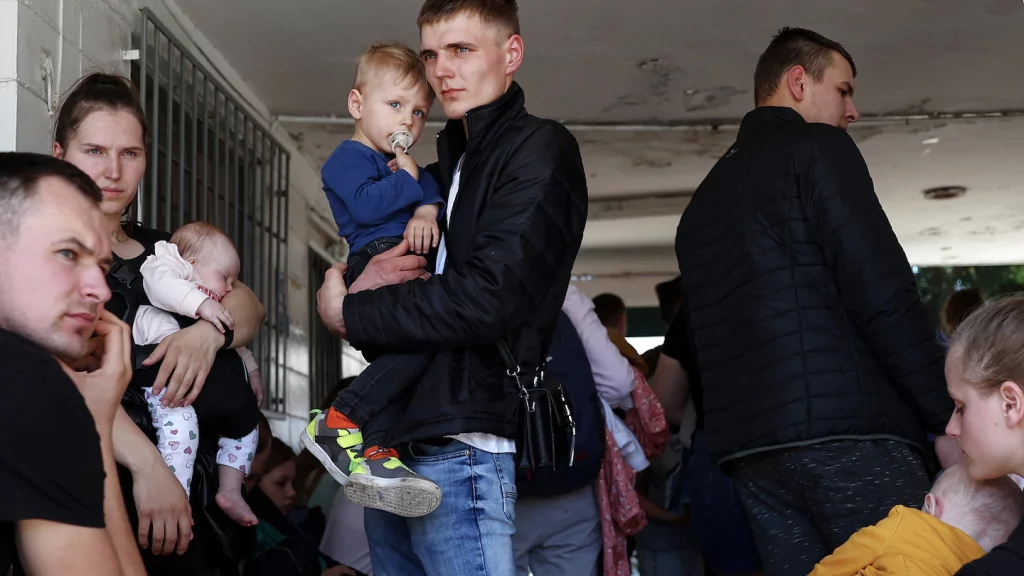 The Biden administration draws up a plan for refugees in Ukraine