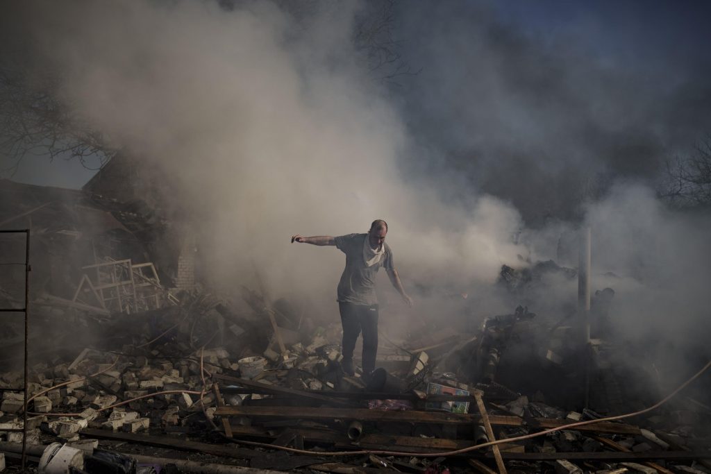 AP PHOTOS: 10 weeks in Ukraine, which makes it hard to forget the photos