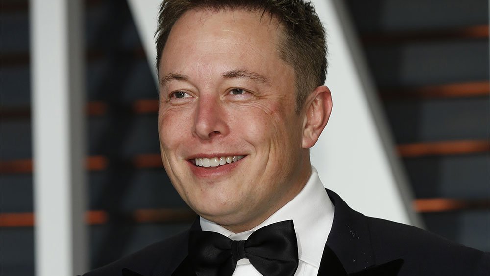 Dow Jones dives as apples crumble;  Tesla's stock is falling as Elon Musk does