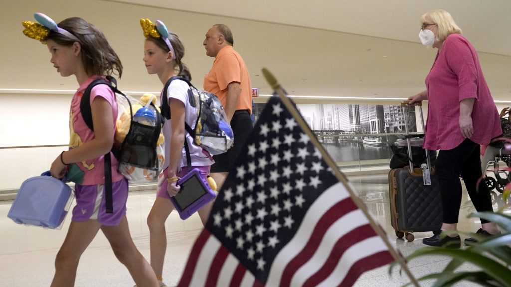Airlines gear up for huge crowds this 4th of July weekend: NPR