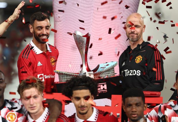 Bruno Fernandes and Manchester United manager Eric Ten Hag took home the trophy with his victory over Liverpool.