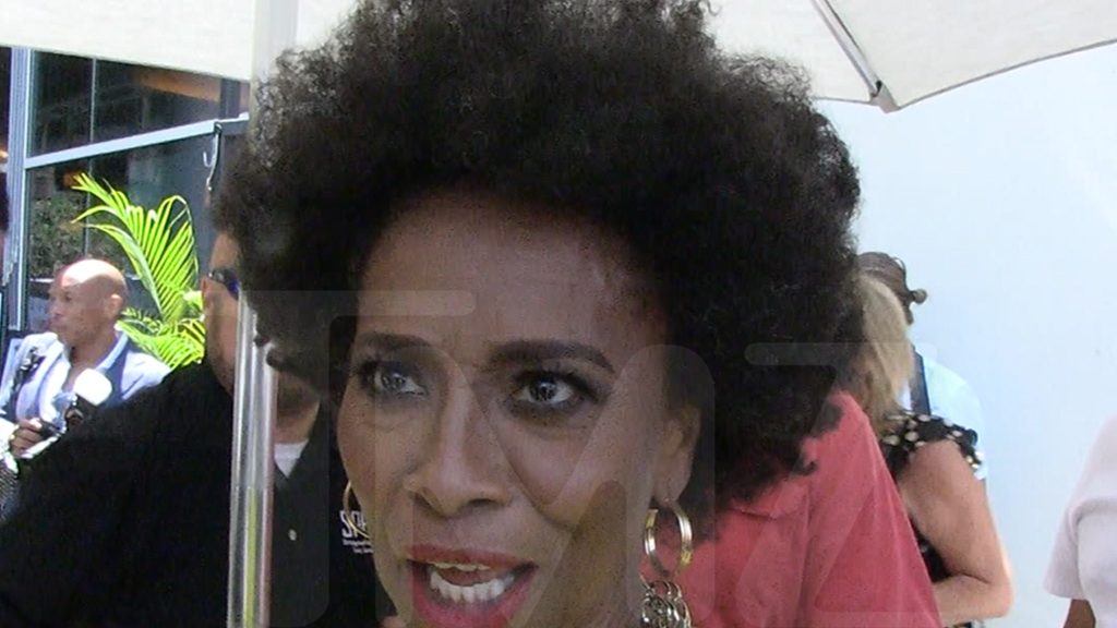 Jennifer Lewis says she'll sleep next to her star at the Hollywood Walk of Fame