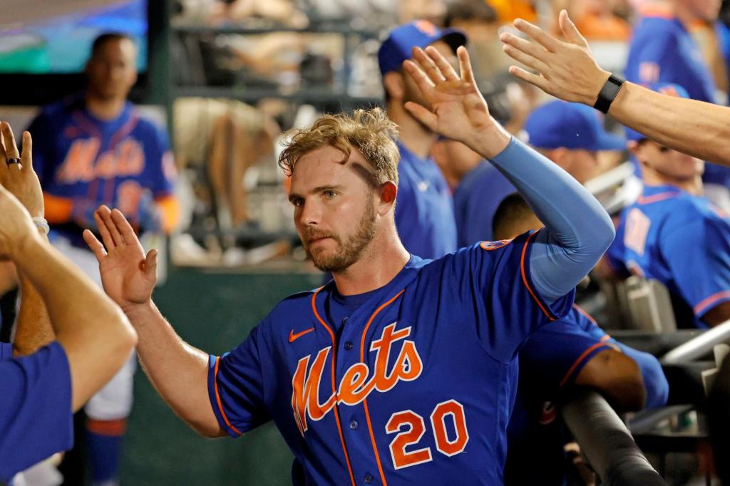 The Mets pile up wins by playing brave old school baseball