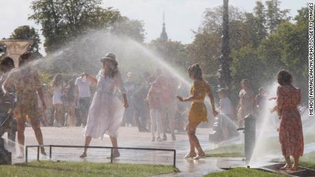 These cities are better at tolerating extreme heat.  Here's what they do differently 