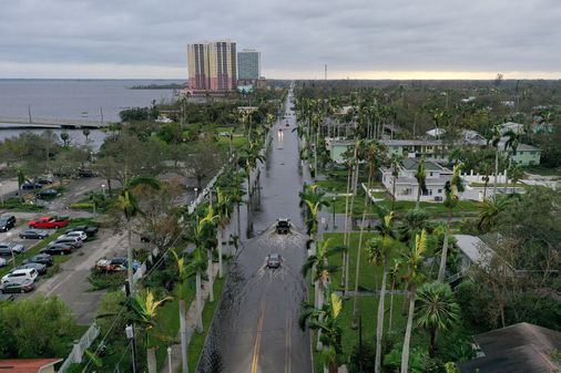 Trapped people, 2.5 million without power as Tropical Storm Ian inundates Florida