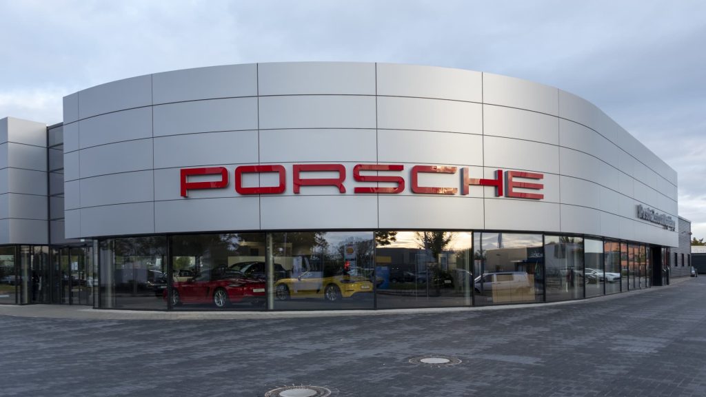 Volkswagen targets valuation of $70.1 billion to $75.1 billion in Porsche's planned IPO