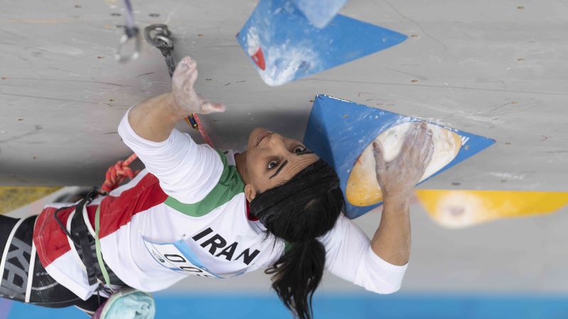 Elnaz Rakabi: Growing fears for an Iranian climber after she competed without a headscarf