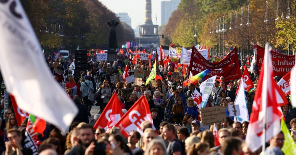 Thousands protest in Germany for solidarity in energy relief