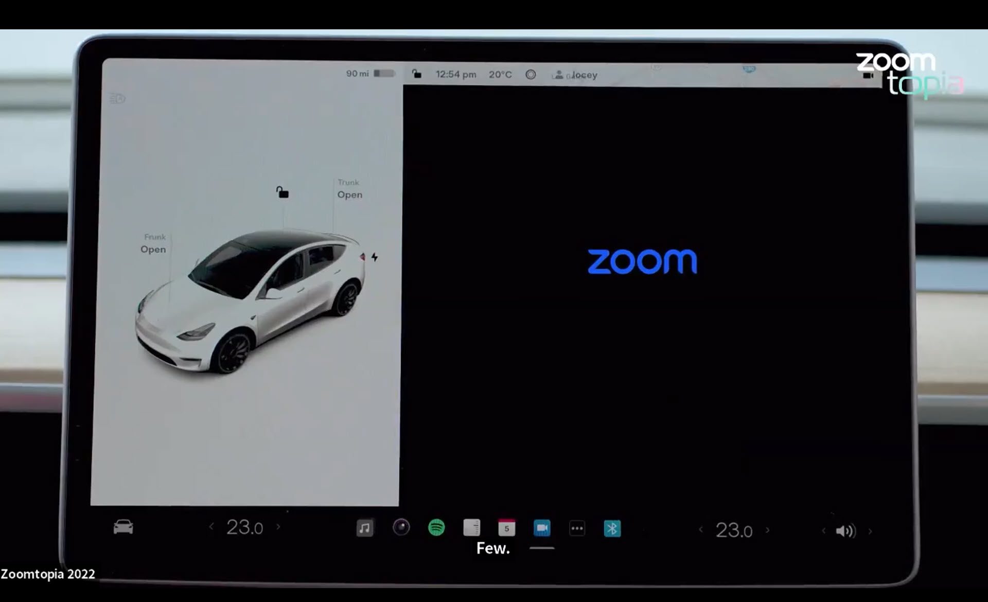 Zoom in Tesla app