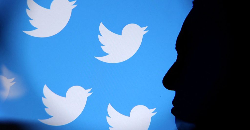 After Elon Musk's ultimatum, Twitter employees start to walk out