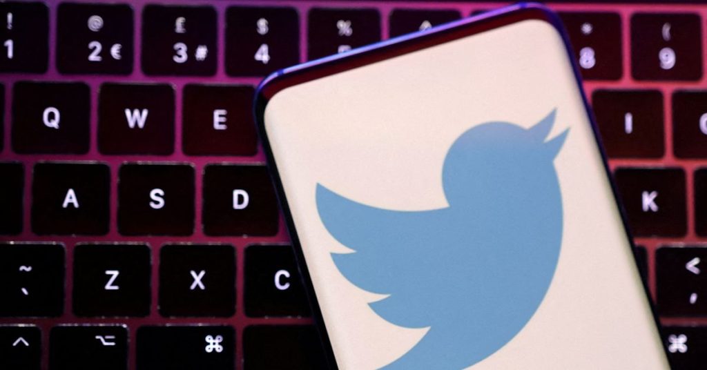 Twitter renames "official";  The $8 blue check mark option fades