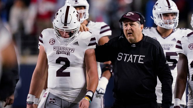 Mike Leach is suffering from a heart attack, a terrible situation for the Mississippi State coach